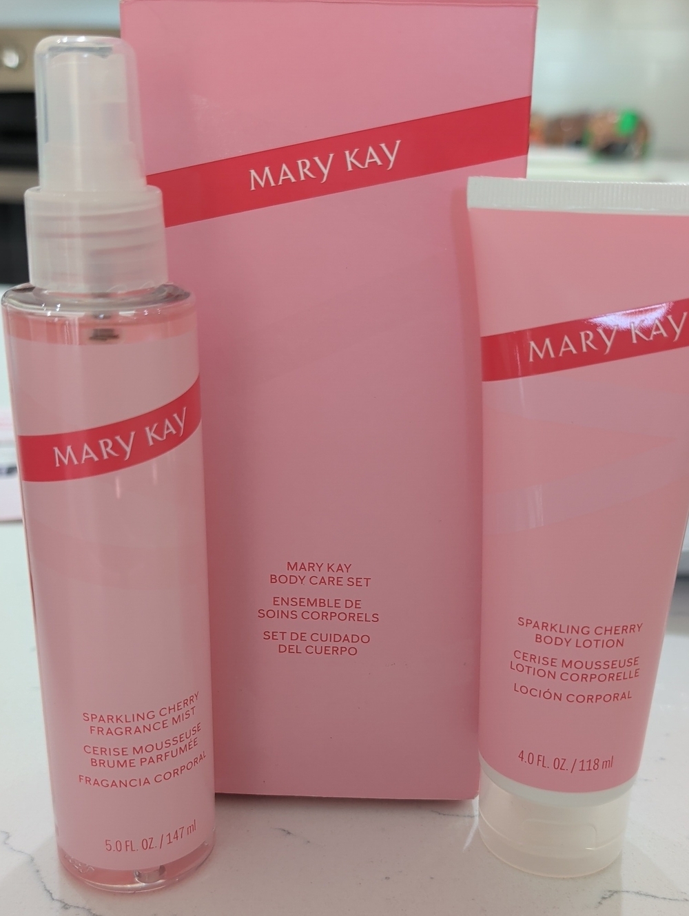 Mary Kay Sparkling Cherry Body Set - Pink